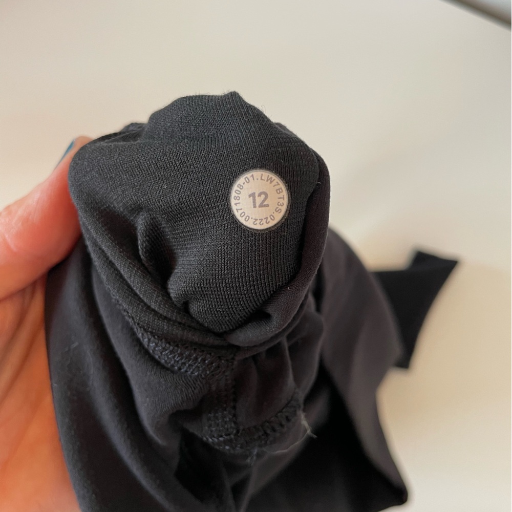 lululemon athletica Black Athletic Shorts - Picture 4 of 8